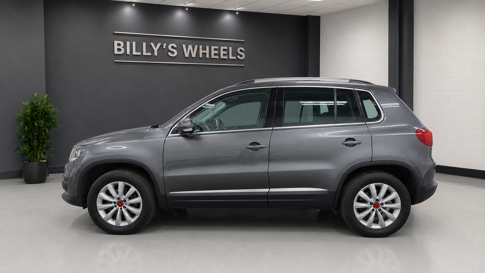 2015 Volkswagen Tiguan Match 4Motion photograph 6 of 19