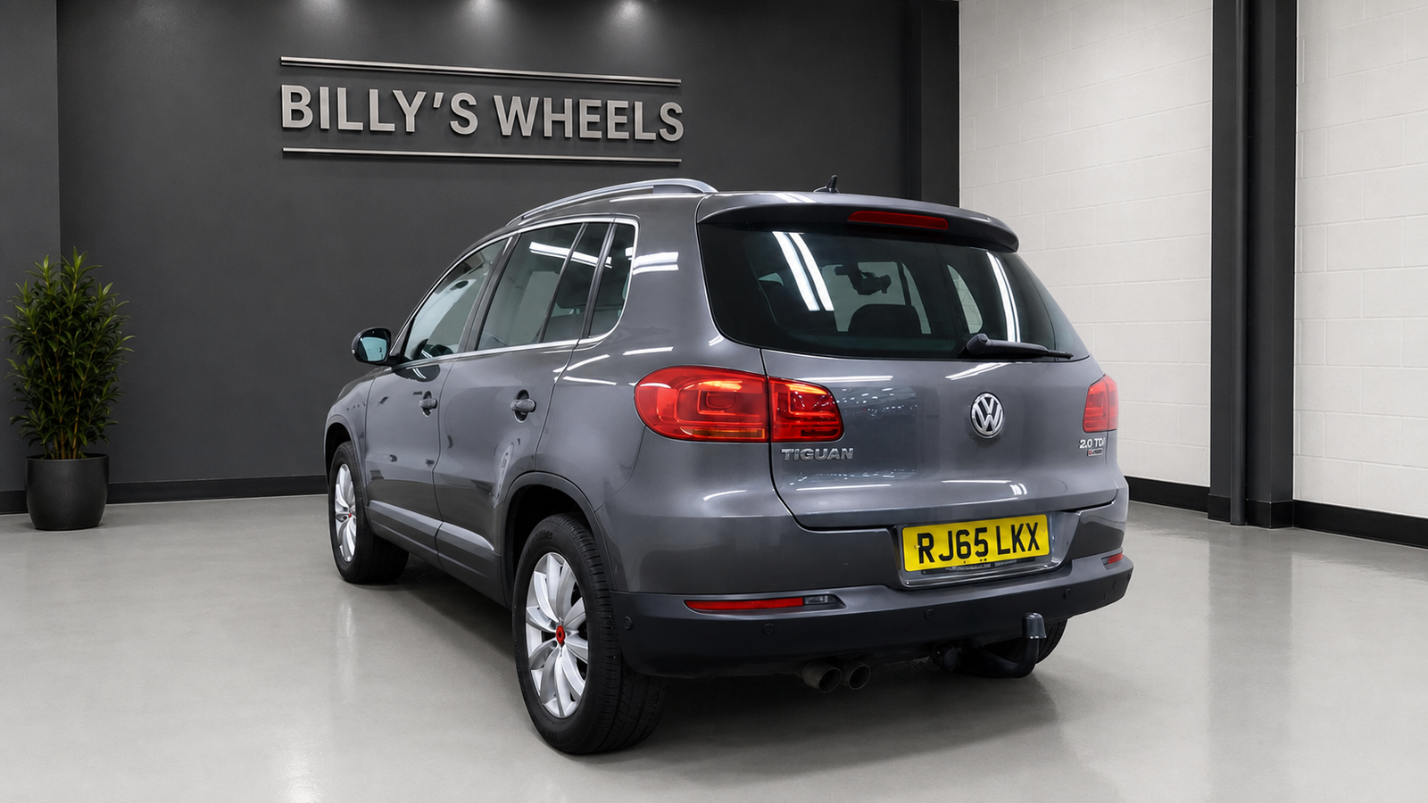2015 Volkswagen Tiguan Match 4Motion photograph 9 of 19