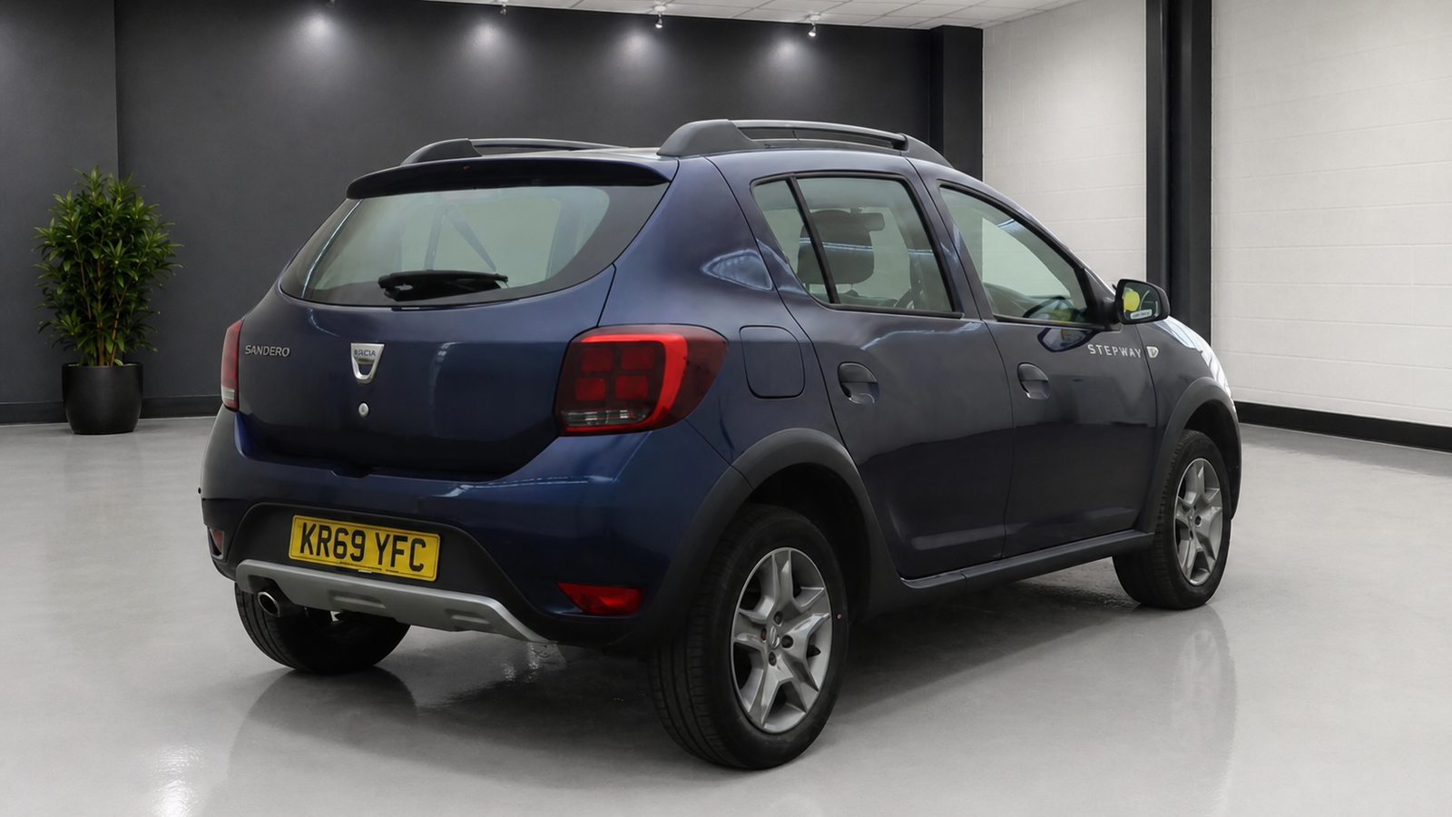 2019 Dacia Sandero Stepway Comfort photograph 10 of 19