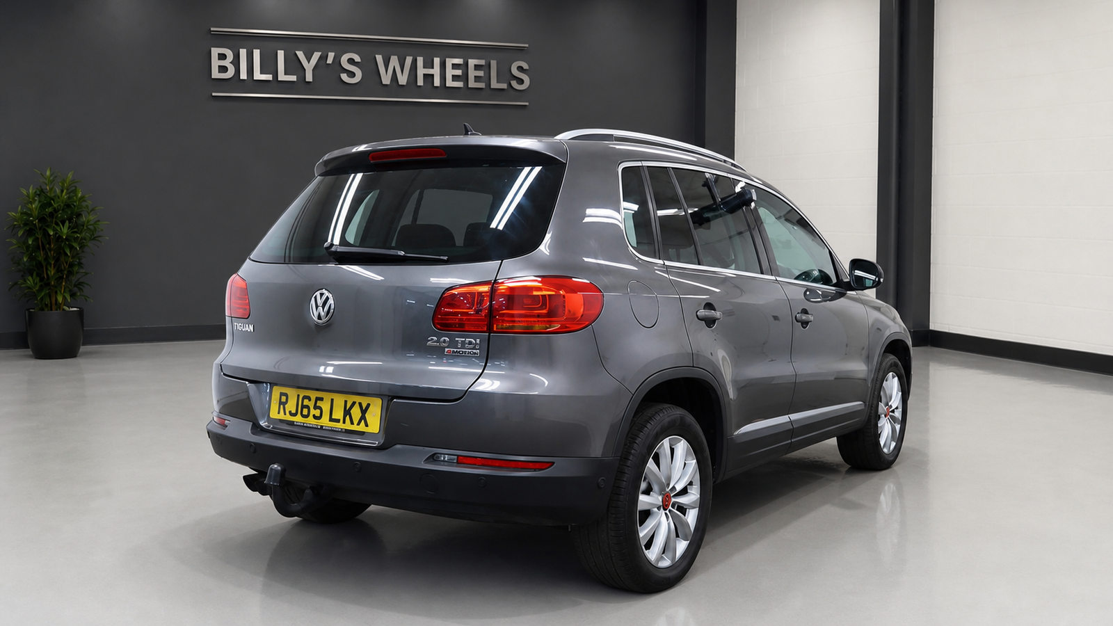 2015 Volkswagen Tiguan Match 4Motion photograph 10 of 19