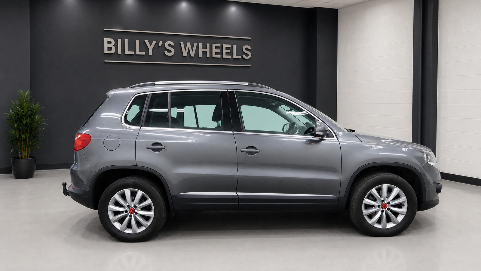 2015 Volkswagen Tiguan Match 4Motion photograph 11 of 19