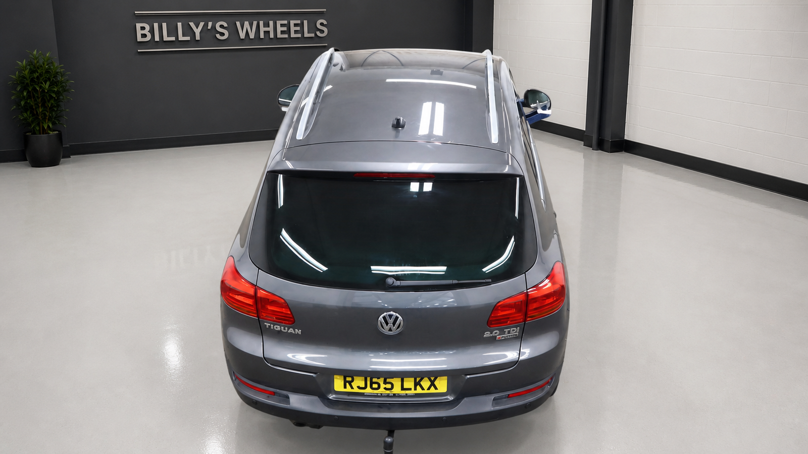 2015 Volkswagen Tiguan Match 4Motion photograph 14 of 19