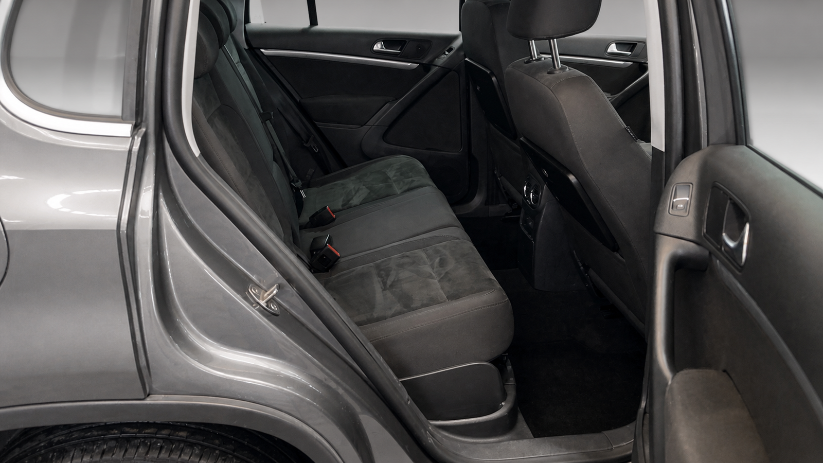 2015 Volkswagen Tiguan Match 4Motion photograph 16 of 19