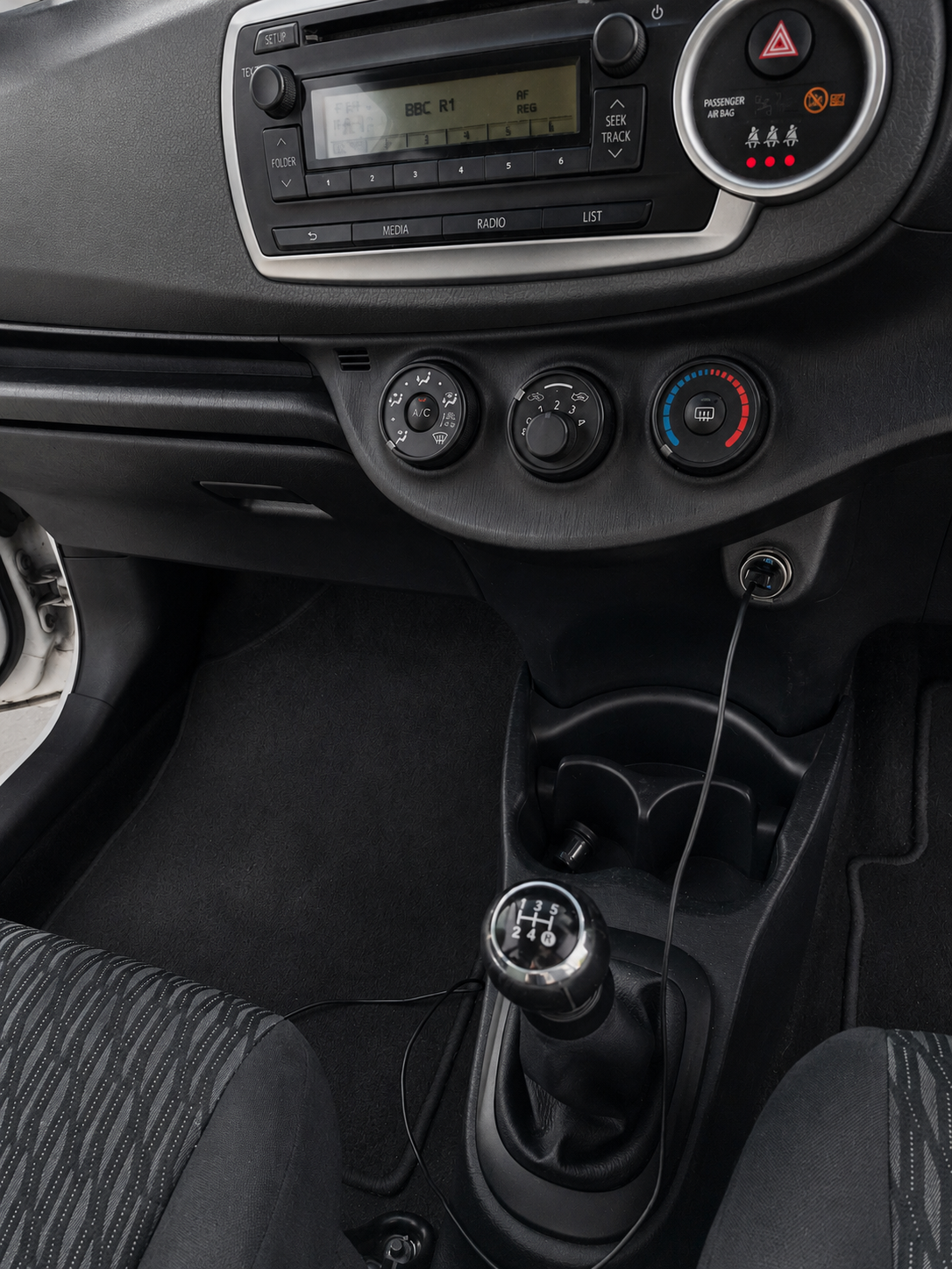 2012 Toyota Yaris Edition photograph 16 of 20