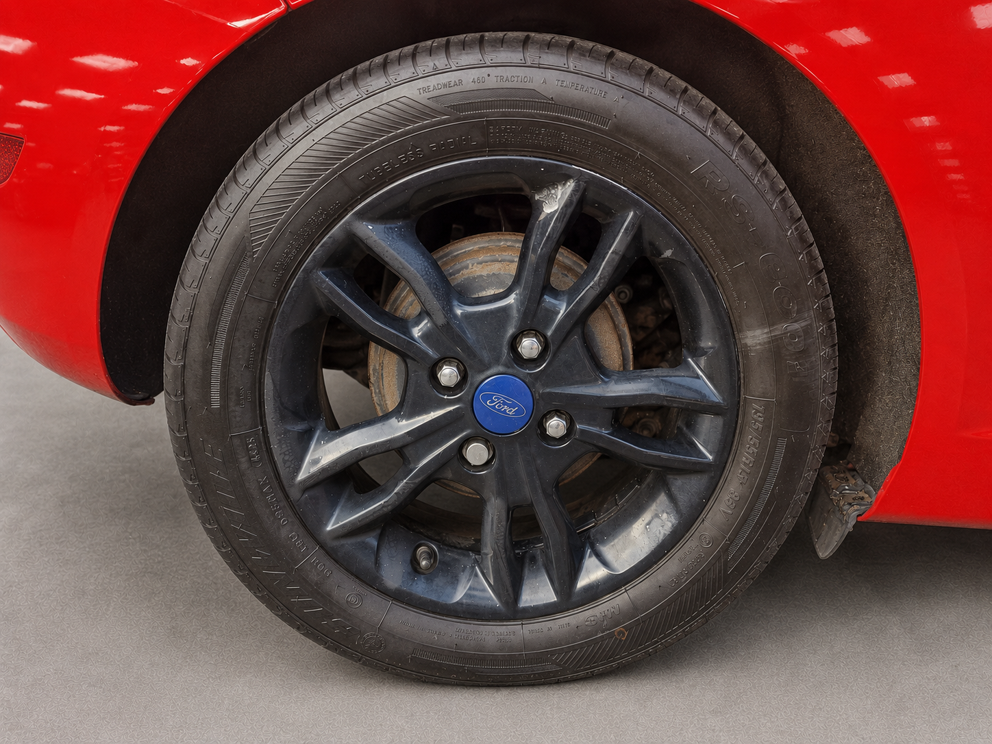2017 Ford Fiesta Zetec photograph 8 of 19