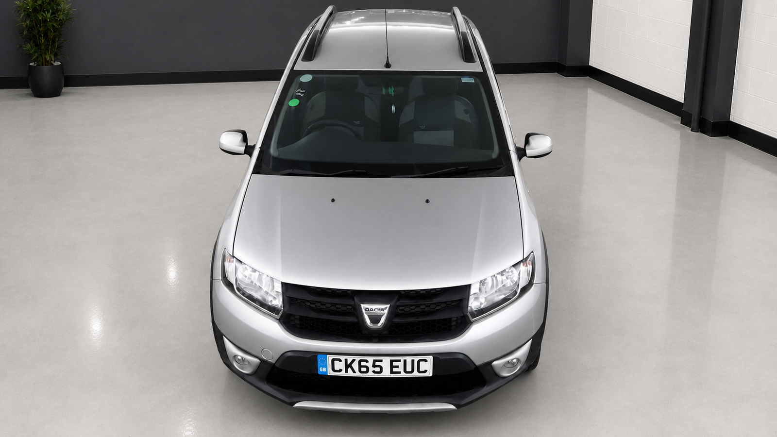 2015 Dacia Sandero Stepway 0.9 TCe 90 Ambiance photograph 7 of 13
