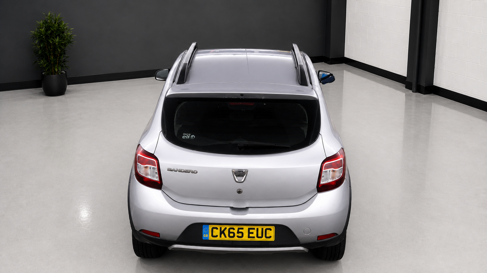 2015 Dacia Sandero Stepway 0.9 TCe 90 Ambiance photograph 8 of 13